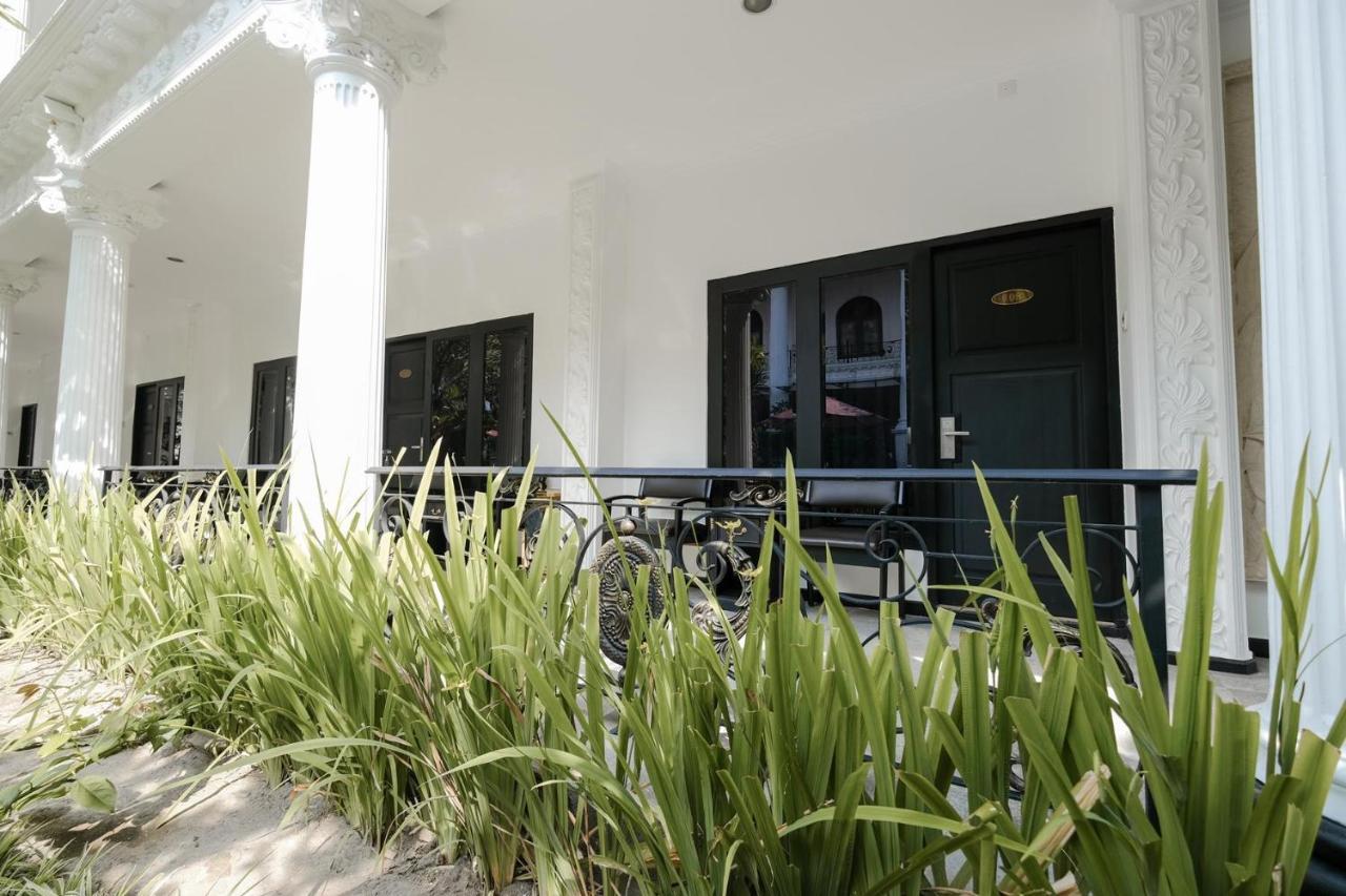 The Grand Palace Hotel Yogyakarta Exterior foto