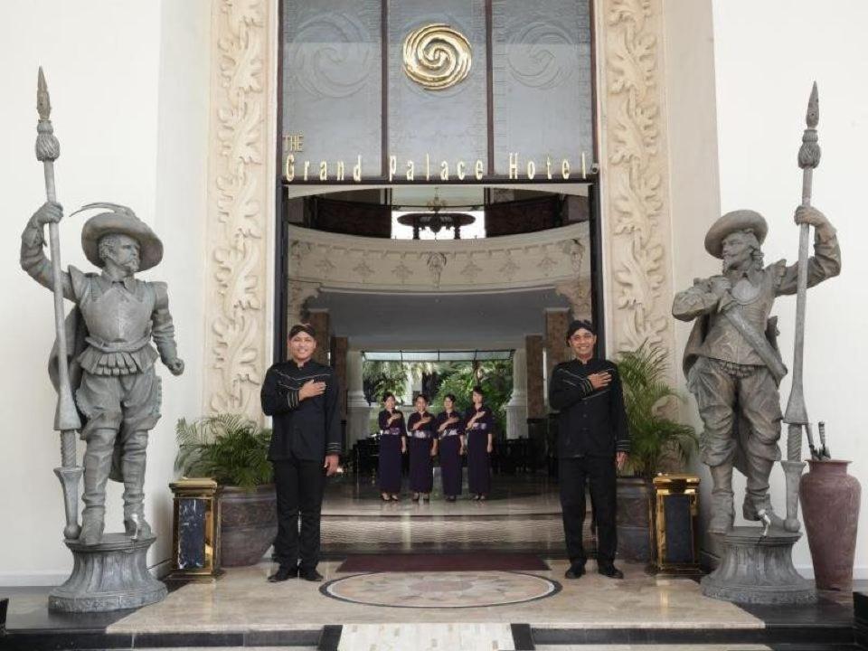 The Grand Palace Hotel Yogyakarta Exterior foto