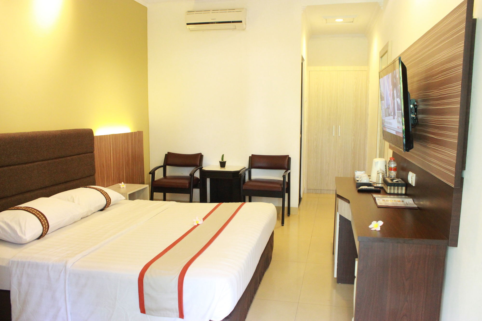 The Grand Palace Hotel Yogyakarta Exterior foto